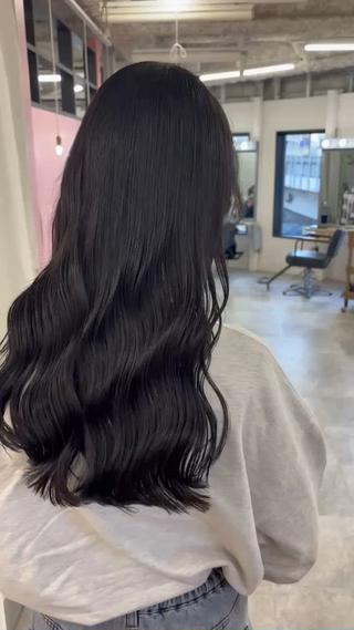ロング カラー 色白に見える暗髪 梅田・増田のヘアスタイル