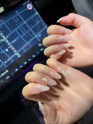 ネイル NANA  Nail 長さ出し専門のネイルデザイン