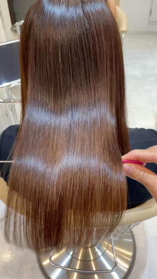 硬い髪の毛も柔らかくしなやかになります♪



長澤の髪質デザイン 