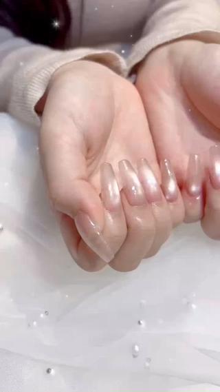 10本長さ出しワンカラー

マグネット、フラッシュに変更は＋550円です

ご予約お待ちしております♪

#マグネットネイル
#長さ出しネイル
#栄ネイル 