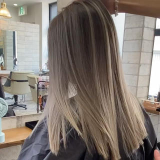 ロング カラー パーマ ヘアアレンジ メンズ キッズ ネイル マツエク・マツパ ハイライト、レイヤー カット/西梅田/中西のヘアスタイル
