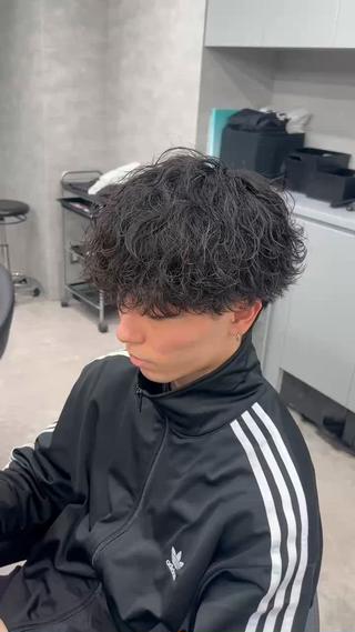 ショート カラー メンズ 福井祥太／海外風 /プードルパーマのヘアスタイル