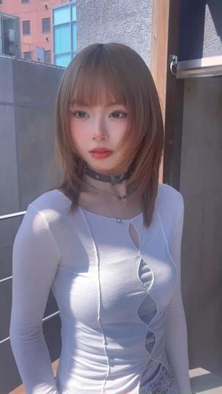 リアル韓国レイヤースタイルなら私まで

今までにない雰囲気になります！
韓国大好きな私だからこそ通じるスカスカなレイヤー！
ザクザク、スカスカ、ジャキジャキな
そんなレイヤーが得意です

ぜひ一度きりに来てください


#レイヤーカット #レイヤーカットミディアム#レイヤーカットロング#ミディアムレイヤー#レイヤーウルフ#ウルフカット #ウルフ#ウルフヘア#韓国ウルフ#韓国レイヤー#韓国レイヤーカット#韓国レイヤースタイル#韓国スタイル#韓国カット#レイヤーミディ#レイヤーミディアム #ハッシュカット 