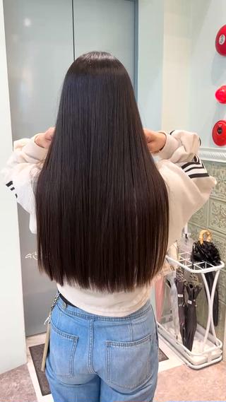 違いが分かる感動の質感酸性縮毛矯正髪質改善で満足出来ない方、自然な柔らかい質感を体感して下さい髪質に合わせたトリートメントを希望の方は是非ご相談下さい 