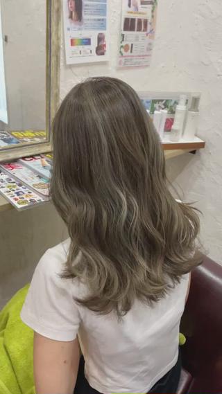 セミロング カラー 上原 麻彩のマツエク・マツパデザイン