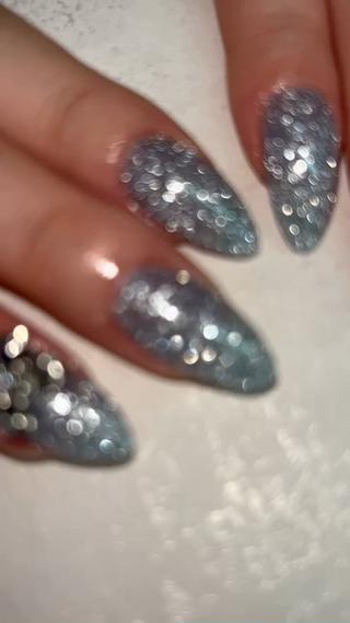 ネイル ANELA mのネイルデザイン