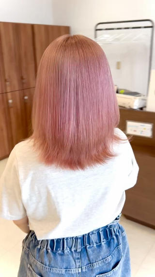 ブリーチ2回で可愛いピンクに仕上げました
 