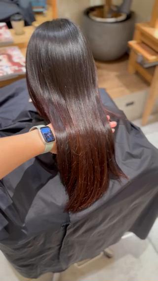 髪質改善ストレートパーマ
表面のパヤパヤした毛を抑えつつ、元々あるクセもしっかり伸ばすことができます ͛.*