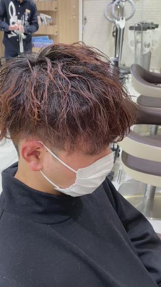 ショート カラー パーマ メンズ 渡邉 理央のヘアスタイル