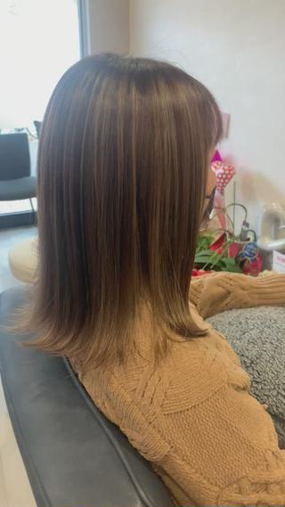 ハイライトカラー×セミボブ 