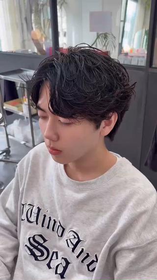 パーマ メンズ 暖色カラー/オリーブ /ミニボブ/白柳美空のヘアスタイル