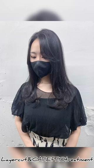 ロング D.I.E.V.A所属・艶ハイトーン特化 tatsuのヘアスタイル