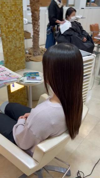 髪質改善コース
サラサラストレートになります！
髪質を見て薬剤選定してます
カウンセリングでお悩み解消に向けて一緒に
解決していきましょう 