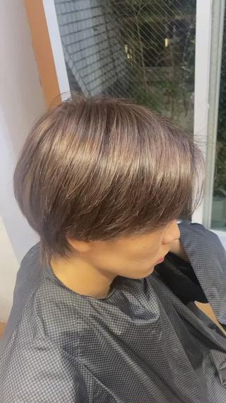 ショート カラー ミルクティーベージュ outaのヘアスタイル