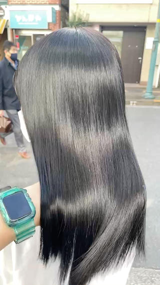 髪質改善トリートメント指名数No.1
一人一人髪質みて薬剤を選んでます
無加工、仕上げオイルなしです！ 