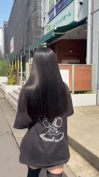 ダメージによりスカスカになった髪内部を補修してくれるトリートメントです.ᐟ‪.ᐟ‪
こんなにとぅるとぅるにしてくれます…
だいすき.ᐟ‪.ᐟ‪ ᐡ ̳>𖥦< ̳ᐡ 