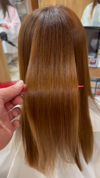 縮毛矯正で艶髪に 