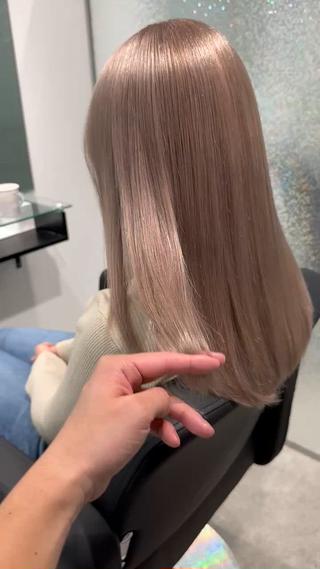 ケアブリーチで、優しくセピアベージュ 