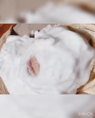 オゾンで作るもこもこの泡を使った新感覚お肌ケア！
オゾンとは、空気中の物質で、
特徴として、美白、殺菌効果、細胞活性化などがあり
そのオゾンで作る泡でケアすることで美肌効果が期待できます！
特殊な美容成分などは使わないため敏感肌の方にもおすすめです 