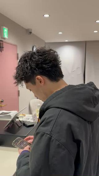 スパイキーショート×ピンパーマです！

スパイキーショートのセットがやりやすくなるのでおすすめです！ 