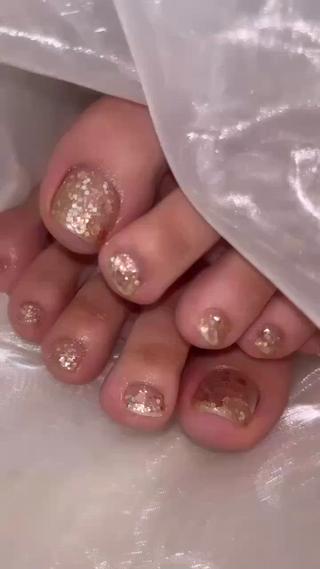 フットネイルキラキラかわいい♡ 