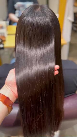 ロング 縮毛矯正／レイヤー／ 🌼mizukiのヘアスタイル