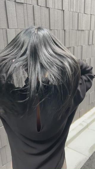 ダークグリーン
#両国#ryogoku#墨田区#東京#tokyo#カット#メンズカット#縮毛矯正#髪質改善#tokioトリートメント#アイロン仕上げ#ブリーチ#ブリーチカラー#インナーカラー#ハイライトカラー#グラデーションカラー#派手カラー#イヤリングカラー#オルディーヴ#ティントバー#フュージョニスト#N.#ダークカラー#グリーン#秋カラー#透明感ブラック