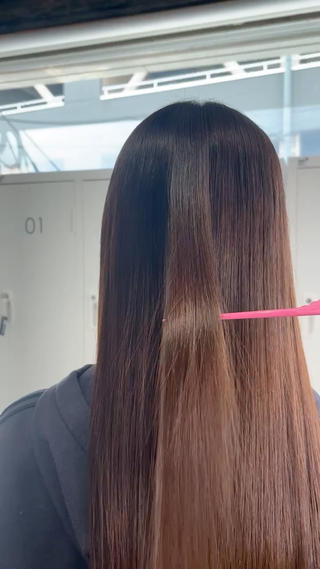 チサト🍨/仙台 /縮毛矯正🫧カラーのヘアスタイル