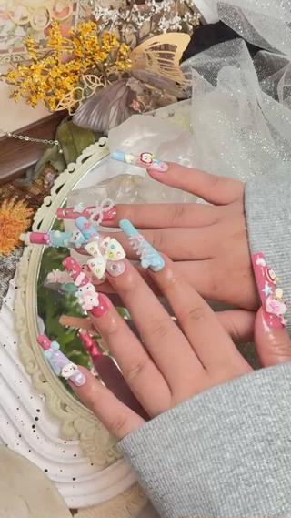 ネイル Tsukimi nail所属・シ シのネイルデザイン