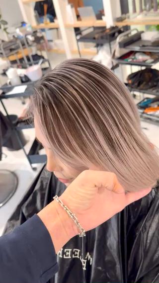 ミディアム 神戸でブリーチなら puty/レイヤーのヘアスタイル