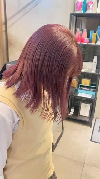 bleach をして pink 

lomaliaでは全てケアブリーチを使用しています！
追加料金、ロング料金なしです◎️
髪に優しく明るめカラー楽しみましょう

些細なお悩みも是非1度ご相談下さい 

Lomalia omotesando 
渋谷区神宮前6丁目11-1 T-FRAME原宿2F.3F
TEL 03-6427-5970
平日11:00~20:00
土日祝10:00~19:00
Instagram @lomalia_mari 