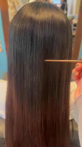 ロング 安達 望のヘアスタイル