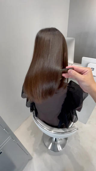 【憧れのツヤ髪へ】こんなお悩みありませんか？
 くせ毛や広がりが気になる
 ダメージで髪がパサつく
 まとまりがなくて朝が大変！

プロのケアで、あなたの髪も生まれ変わります
毎日のセットが楽に、さらに手触りも柔らかく
一度試したらやめられない髪質改善を今すぐ体験してみてください！ 