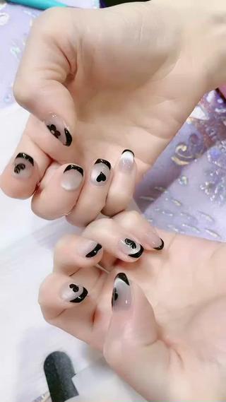 ネイル 美容室アイカ所属・大宮美容室IKA エステサロンのマツエク・マツパデザイン