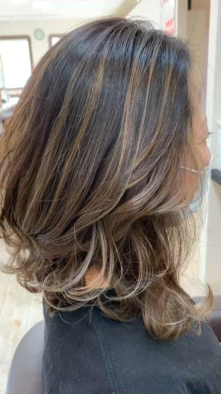 セミロング カラー Lien 深井店のヘアスタイル