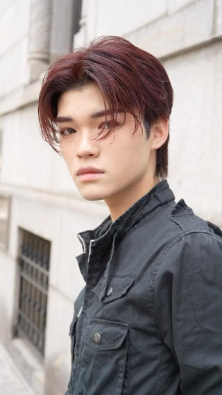 トレンドセンターパート

今確実にきているセンターパート

一人一人の骨格に合わせ、顔まわり、そして横からのシルエットも最高にカッコよくさせていただきます。 