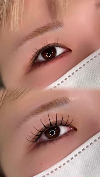 超ロングまつ毛さんのパリエク

ツリ目なのが気になる様なので今回は目尻を
Jカールでカールを下げて柔らかい印象にしました

【Menu & Price】
・フラットラッシュ　100本 ￥4950〜
・ダブルフラット　80束¥5500〜
・パリジェンヌorまつげパーマ￥5000〜


【Access】
京阪「京橋駅」片町口より徒歩2分
パティオ京橋内 ホワイトニングカフェ京橋店の一画
まつげエクステサロン Vallee


#パリエク #エクパ #束感マツエク #マツエク #ledマツエク！ 