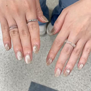 \ 人気マグカラーNo. 1 /
肌馴染みの良いベージュマグ

まろやか​〜​な光の輝きがどタイプ

ワンカラーベースではっきりと色味が出ます♡
クリアベースでも薄付きで透明感があり可愛いお色です！

綺麗めパーツ追加で、
よりおとなっぽく仕上がりました
ありがとうございました♩ 