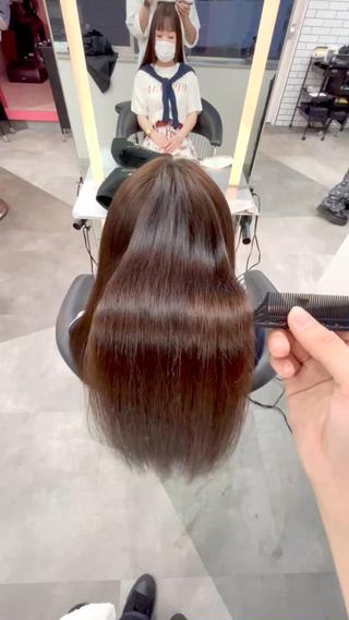 莉乃/縮毛矯正/髪質 改善/艶カラーのヘアスタイル