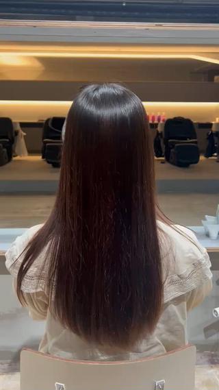 酸性ストレート
艶と柔らかさ実現!ダメージ最小限!