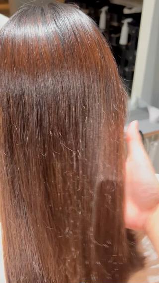 ロング 玉置 七海のヘアスタイル