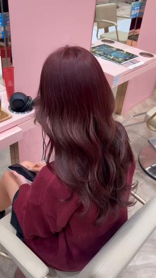 ロング GRAN AVEDA NAOのヘアスタイル