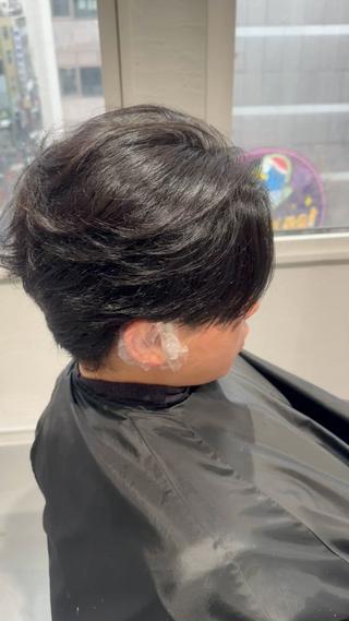 before、広がる癖と所々あるS字の癖。 