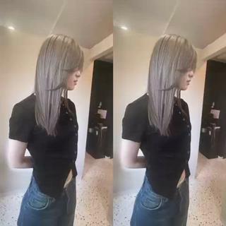 セミロング Y Uのヘアスタイル