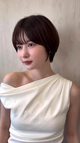 ショート カラー 💍新宿ショート 💍岩田莉奈のヘアスタイル