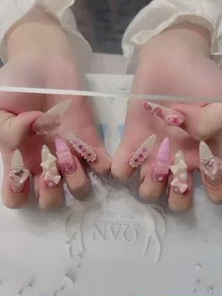 ネイル 菲菲ネイルサロン所属・FF フィフィネイルサロンのネイルデザイン