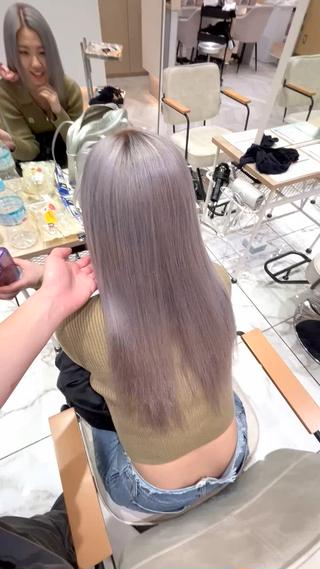 ブリーチ2回 ホワイト シルバー ダブルカラー 髪質改善 