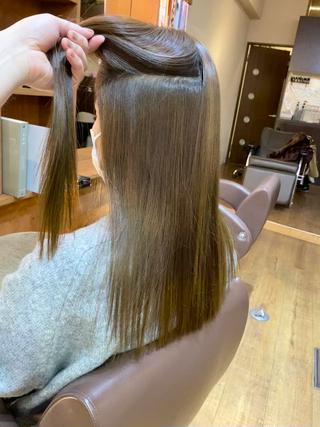 ①縮毛矯正後のafterです
アイロン、ブローなしの乾かしただけです 