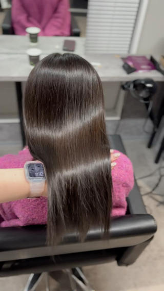 インスタ→ @neighbor_rian 立川で髪質改善ストレートおまかせください！ ブリーチ履歴のある方もぜひご相談くださいദ്ദി^._.^) 受付時間 10:00～19:00 neighbor 立川 東京都立川市曙町2-9-8 大黒屋ビルヂング9階  - ̗̀︎ ̖́-髪の状態によっては、施術をお断りする場合もある可能性がございます。ご了承下さい。 不安な場合は、事前にご相談いただけますようお願い申し上げください。  #立川ストレート #立川縮毛矯正 #縮毛矯正 #ストレートパーマ #髪質改善  