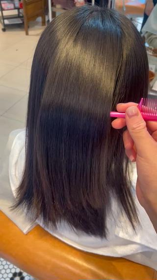 モデルさん価格で募集中！！
梅雨に入る前にストレートパーマでお手入れ楽にしませんか？？
毎朝のスタイリングが時短できます 